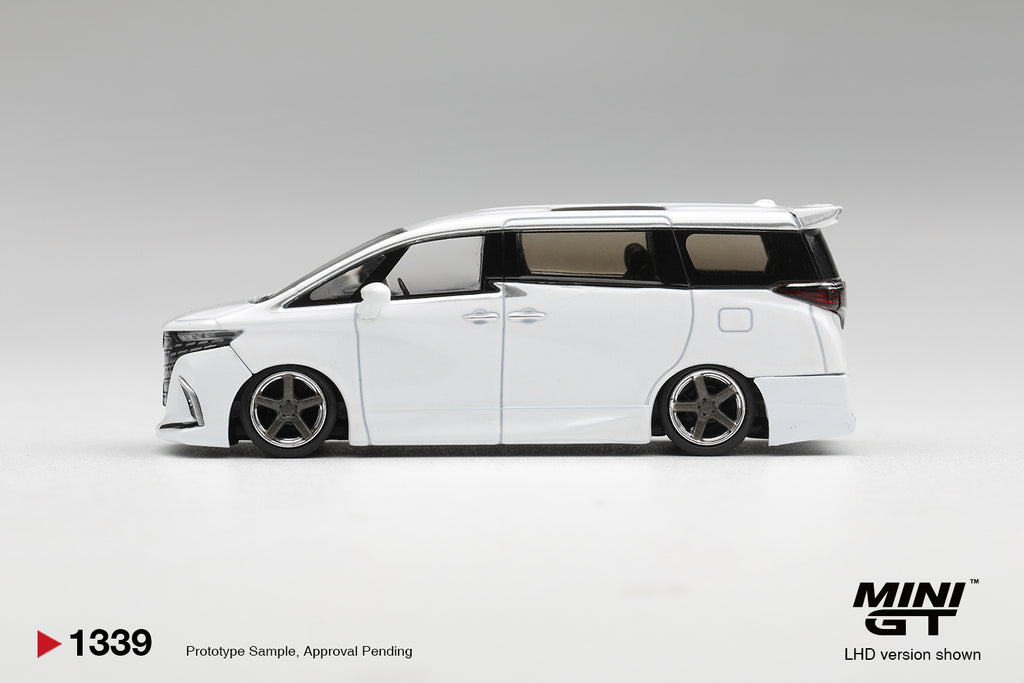 Mini GT Toyota Alphard 40 Kuhl White 2025 – Ansicht 4