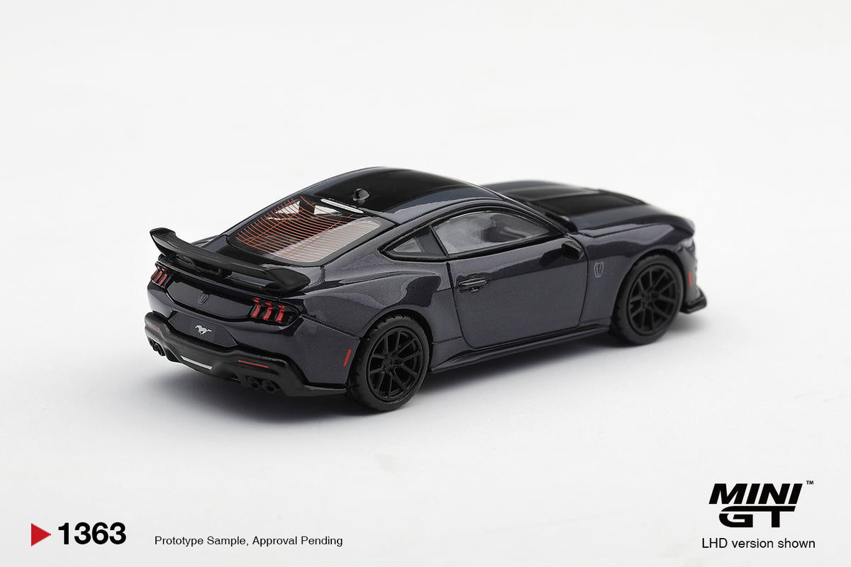Mini GT Ford Mustang Dark Horse Blue Ember 2025 – Ansicht 3