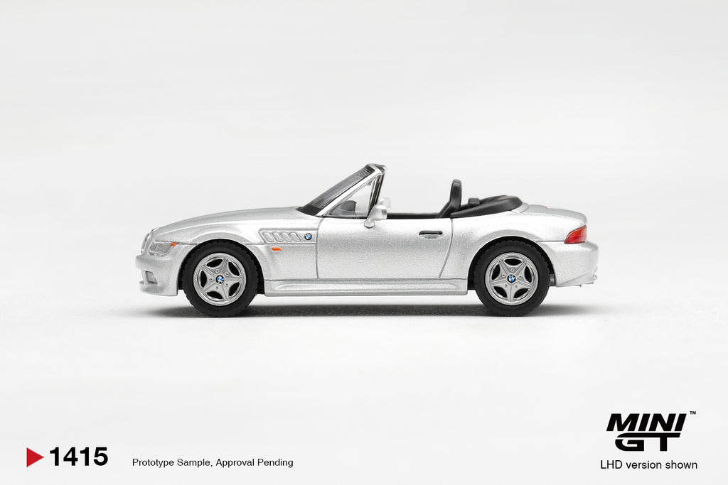 Mini GT BMW Z3 2,8I Titanium Silver 1997 – Ansicht 4